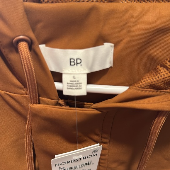 Men’s Jacket - Picture 3 of 3